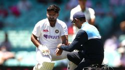 10 பேட்ஸ்மேன்கள்தான் ஆடுவார்கள்.. அவசர அவசரமாக திரும்பிய பண்ட்.. இந்தியா எடுக்கும் அந்த ரிஸ்க்!