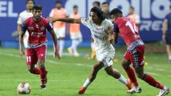 நம்பிக்கையுடன் களமிறங்கும் கேரளா பிளாஸ்டர்ஸ்.. தோல்விகளால் துவண்ட ஜாம்ஷெட்பூர்.. யாருக்கு வெற்றி?