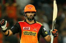 இம்புட்டு பணமா? ஐபிஎல் ஏலத்தை அதிர வைத்த இந்திய வீரர்கள்.. உச்சத்தில் யுவராஜ் சிங்!