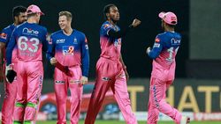 கேப்டன் பதவி காலி.. இப்போது கோச்சையும் தூக்கி அடித்த ஐபிஎல் அணி.. அடுத்தடுத்த அதிரடி முடிவு.. பரபர!