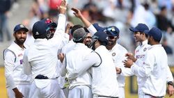 ஒரே நேரத்துல 50,000 ரசிகர்கள்... மோதேரா மைதானத்துல டெஸ்ட் போட்டிய பார்க்க அனுமதி!