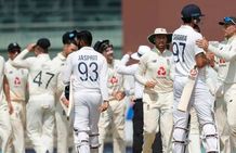 தொடர்ந்து 4வது டெஸ்ட் தோல்வி... சிக்கலில் விராட் கோலி கேப்டன்ஷிப்