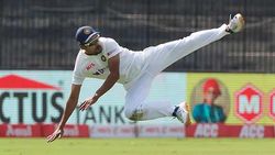 கடைசி பாலில் நோ பால்.. அவர் ஆடுவது சந்தேகம் தருகிறது.. இந்திய வீரர் நதீம் செய்த காரியத்தால் பரபரப்பு