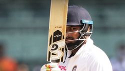 ஒவ்வொரு பாலும் பதற்றம்.. 