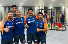 பண்ட்-க்கு கிடைத்த புதிய நண்பன் ஸ்பைடி.... வலைப்பயிற்சியின் போது குஷியான வீரர்கள்.. வைரல் வீடியோ