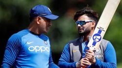 ஆஸி தொடருக்குப்பின்...தோனியுடன் நேரம் செலவிட்ட ரிஷப் பண்ட்...அப்போ டெஸ்டில் செம வாணவேடிக்கை இருக்கு!