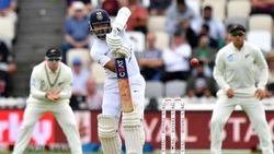 கைகொடுக்காத சென்னை ஆட்டம்... 73 ரன்களில் 4 விக்கெட்டுகளை இழந்து இந்திய அணி தவிப்பு!