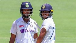 2வது இன்னிங்ஸ்... சொதப்பிய ரோகித்... நின்று அடித்த கில், புஜாரா... வெற்றிக்கு 381 ரன்கள் தேவை!