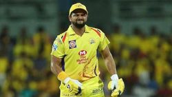 இவரை எதுக்கு இன்னும் அணியில் வச்சு இருக்கணும்.. மனமே இன்றி சிஎஸ்கே எடுத்த முடிவு.. இவ்வளவு நடந்ததா?