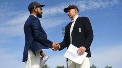 டாஸ் வென்ற இங்கிலாந்து பேட்டிங்.. இந்திய அணியில் நினைத்து பார்க்காத மாற்றம்.. உள்ளே வந்த புதிய வீரர்