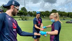 2 பேரையும் இறக்கும் இங்கிலாந்து.. இந்திய அணிக்கு எதிராக திரும்பும் சூழ்நிலை.. பிளான் எல்லாம் காலி!