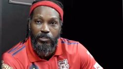 ஆரம்புச்சுட்டாருய்யா... குவாரன்டைன் முடித்த குஷியில் 'கிறிஸ் கெய்ல்' செய்த காரியம்