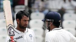 தோனி கீழே விளையாடறத லக்கியா பீல் பண்றேன்... எமோஷனலனா பீலிங்கா இருக்கு... புஜாரா நெகிழ்ச்சி!