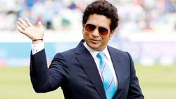 கொந்தளிக்கும் சச்சின்... எம்.எஸ். தோனியுடனெல்லாம் ரிஷப் பண்ட்-ஐ ஒப்பிடக்கூடாது... காரணம் என்ன?