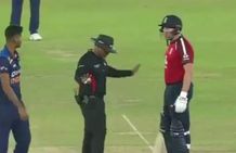 வம்பிழுத்த வாஷிங்டன் சுந்தர்...ஹெல்மட்டில் அடிவாங்கிய பேர்ஸ்டோ.நடுவர் வரை சென்ற பஞ்சாயத்து.. வீடியோ