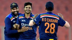 இந்தியா 66 ரன்கள் வித்தியாசத்தில் அபார வெற்றி... ஷிகர் 98 ரன்கள்... பிரசித் 4 விக்கெட்கள்!