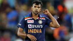 குல்தீப்புக்கு பதிலா களமிறங்கிய நட்டு... முக்கிய விக்கெட்டை வீழ்த்தி அதிரடி