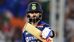 டி20 போட்டிகள்ல முதல் வீரரா கோலி செஞ்ச சாதனை... சர்வதேச அளவுல குவியும் பாராட்டுக்கள்