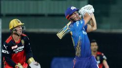 அடேங்கப்பா இவ்ளோ பெருசாவா கேக்குறது... நாடு திரும்ப ஆஸ்திரேலிய வீரர் வைத்த கோரிக்கை.. ஏற்கப்படுமா?