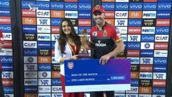 வெள்ளி விழா பாத்துருக்காரு ஏபிடீ... 25 விருதுகளை தட்டித் தூக்கியிருக்காரு... மிகச்சிறப்பு!