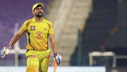 உள்ளே 3 பேர்.. மொத்தமாக மாறும் சிஎஸ்கே அணி.. இன்று ஆட போகும் 11 வீரர்கள் யார்? - தோனி ராஜதந்திரம்