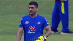 இனி மிஸ்ஸே ஆகாது..இளம் வீரர்களுக்கே டஃப் கொடுக்கும் ஃபிட்னஸ்..தோனியின் வீடியோவால் ரசிகர்கள் உற்சாகம்