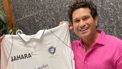 சச்சின் டெண்டுல்கர் மருத்துவமனையில் அனுமதி..உடல்நலக்குறைவின் போதும் தேசத்திற்காக நெகிழ்ச்சி ட்வீட்!