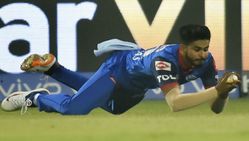 பாவம் எப்படி ஆகிட்டாரு.. படுத்த படுக்கையாக ஐபிஎல் கேப்டன்.. வைரலாகும் போட்டோ.. உருகும் பேன்ஸ்