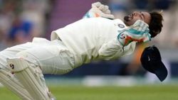 வாயைப்பிளக்க வைக்கும் செயல்.. பயிற்சியின் போது ரிஷப் பண்ட் காட்டிய அசத்தல் ஃபிட்னஸ் - வைரல் வீடியோ!