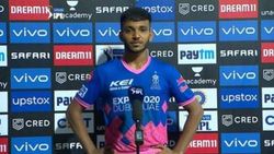 கொரோனாவால பாதிக்கப்பட்ட பிரபல வீரரின் தந்தை... நன்றி சொன்ன வீரர்