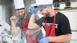 ‘ரணகளத்திலும் கிளுகிளுப்பு’ கிட்சனில் வார்னர் - வில்லி செய்த சேட்டைகள்.. வெற்றியாளர் யார்?- வீடியோ