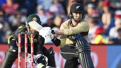 அறிமுக போட்டியிலேயே 