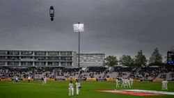 காலையில் இருந்து ஓய்வில்லா உழைப்பு.. அரை மணி நேரத்தில் எல்லாம் போச்சு.. கொதித்தெழுந்த ஊழியர்கள்