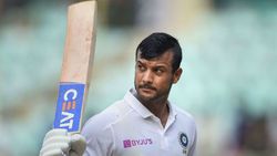 ஏமாற்றம்.. திறமை இருந்தும் தொடர் புறக்கணிப்பா? - மயங்க் அகர்வாலின் 