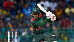 எதிரணி வீரரை தள்ளிவிடச் சொன்னவருக்கு.. ஐசிசியின் 