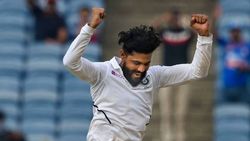 எஸ்பிபி பாடலை விரும்பி கேட்கும் ஜடேஜா.. மிகவும் பிடித்த பாடல் அதுதான்.. அஸ்வின் சொன்ன சுவாரஸ்ய தகவல்