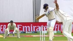 என்னா ஒரு ட்ரிக்ஸ்.. சுப்மன் கில்லை கதிகலங்க வைத்த அந்த ஒரு பந்து..ஜேமிசனின் ஆக்ரோஷம் - வைரல் வீடியோ