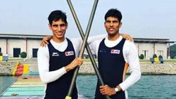 ஒலிம்பிக்.. துடுப்பு படகு போட்டியில் கலக்கும் இந்தியா.. செமி பைனலுக்கு முன்னேறிய அரவிந்த் - அர்ஜுன்