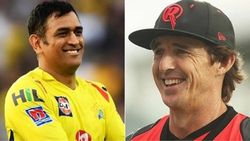 பயிற்சியாளராகும் தோனி.. ஆனால் இந்திய அணிக்கு அல்ல.. முன்னாள் வீரர் சூசகம்.. ரசிகர்கள் கொண்டாட்டம்!