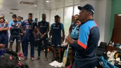 போட்டியின் போது அவசர தூது விட்ட டிராவிட்.. வெற்றிக்கு காரணமான அந்த வார்த்தைகள்.. அப்படி கூறியது என்ன