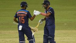 “மரண காட்டு காட்டிட்டான்பா” இலங்கையை மிரள வைத்த தீபக் சாஹர்.. 2வது ஒருநாள் போட்டியில் அபார வெற்றி!