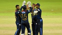 கடைசி வரை இருந்த நம்பிக்கை.. திடீரென அதிரடி ரன் குவிப்பு.. 3வது டி20ல் இந்தியா அதிர்ச்சி தோல்வி!