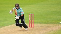 இங்கிலாந்துக்கு முதல் 