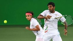 3 வருட இடைவெளி.. ஆனாலும் வேகம் குறையல.. 42 ஆண்டுகால வரலாற்று போட்டி..சானியா - போபண்ண ஜோடி அசத்தல்!