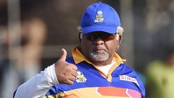 இத முதலில் தெரிஞ்சிக்கோங்க இந்திய தொடருக்கு எதிர்ப்பு.. சொந்த நாட்டு வீரருக்கு இலங்கை கடும் பதிலடி