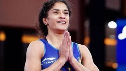 கடைசி நேர திக்திக்.. விசா சிக்கலால்.. டோக்கியோ பிளைட்டை தவறவிட்ட இந்திய மல்யுத்த வீராங்கனை.. பின்னணி