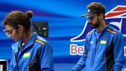 முதல் சுற்றிலேயே அவுட்.. 10 மீட்டர் ஏர் பிஸ்டல் பிரிவில் சொதப்பிய அபிஷேக் - யாஷாஸ்வினி.. தோல்வி!