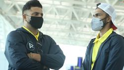 ‘ரெய்னா ஹேப்பி அண்ணாச்சி’.. பால்கனியுடன் கிடைத்த ரூம்.. ட்விட்டரில் வச்சு செய்யும் நெட்டிசன்ஸ்!