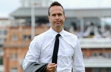 “இந்த அசிங்கம் தேவையா” கர்மா ஒரு பூமராங் என நிரூபித்த வாகன் ட்வீட்.. வச்சு செய்யும் இந்திய ரசிகர்கள்