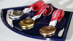 மீராபாய், சிந்து பதக்கம் வாங்கியும்.. பதக்க பட்டியலில் 61வது இடத்தில் இந்தியா.. முதலிடத்தில் சீனா!